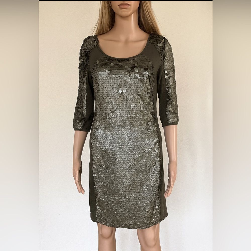 NWT Chaudry Silver Sequin Dress M Knee Length 3/4 Sleeve Party Cocktail - Picture 2 of 10